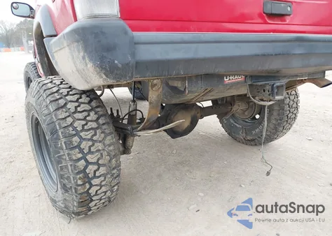 1998 Jeep Cherokee Classic/Limited/Sport from USA, damaged, VIN 1J4FJ68S8WL156014